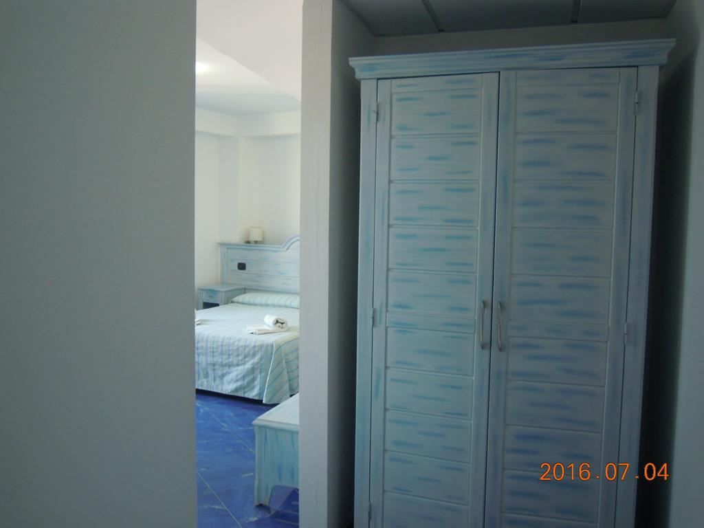 Blue Moon Hotel Pantelleria Ngoại thất bức ảnh