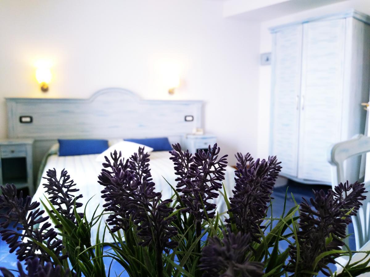 Blue Moon Hotel Pantelleria Ngoại thất bức ảnh