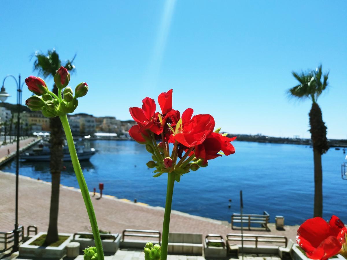 Blue Moon Hotel Pantelleria Ngoại thất bức ảnh